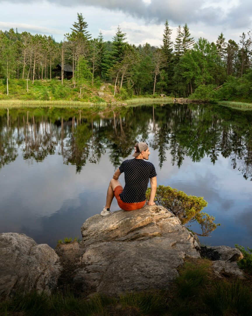 Photo de profil de Sylvain Guillemin en Norvège - Photographe immobilier, corporate, événementiel, et paysage. Ainsi que Vidéaste pour vidéo entreprise en Auvergne Rhône-Alpes, près de Lyon, Villefranche-sur-Saône, Mâcon.