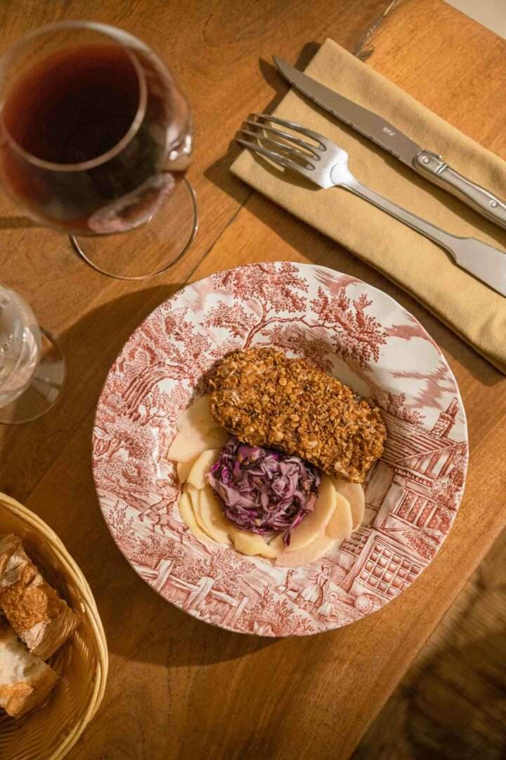 Restaurant le Cheval Blanc à Mongnenins, en Auvergne-Rhône-Alpes, Ain. Photographe et vidéaste.